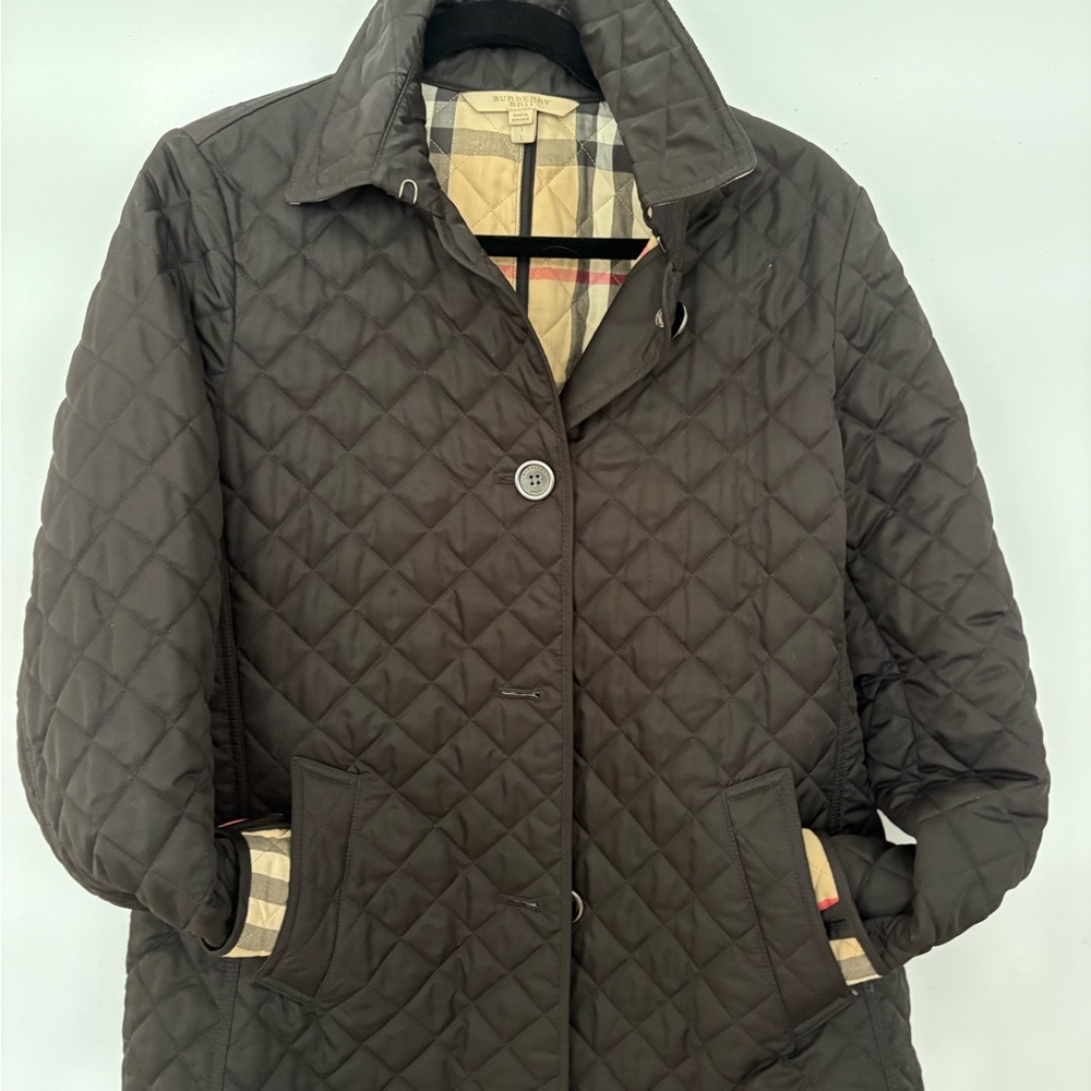 Burberry Black Quilted Puffer Jacket excellent condition